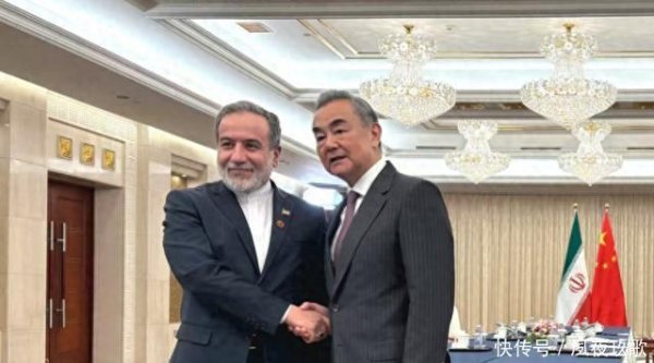 搜正规合法平台杠杆炒股 4国强逼伊朗签核协议？伊外长转头飞向中国，笑容满面和王毅会面